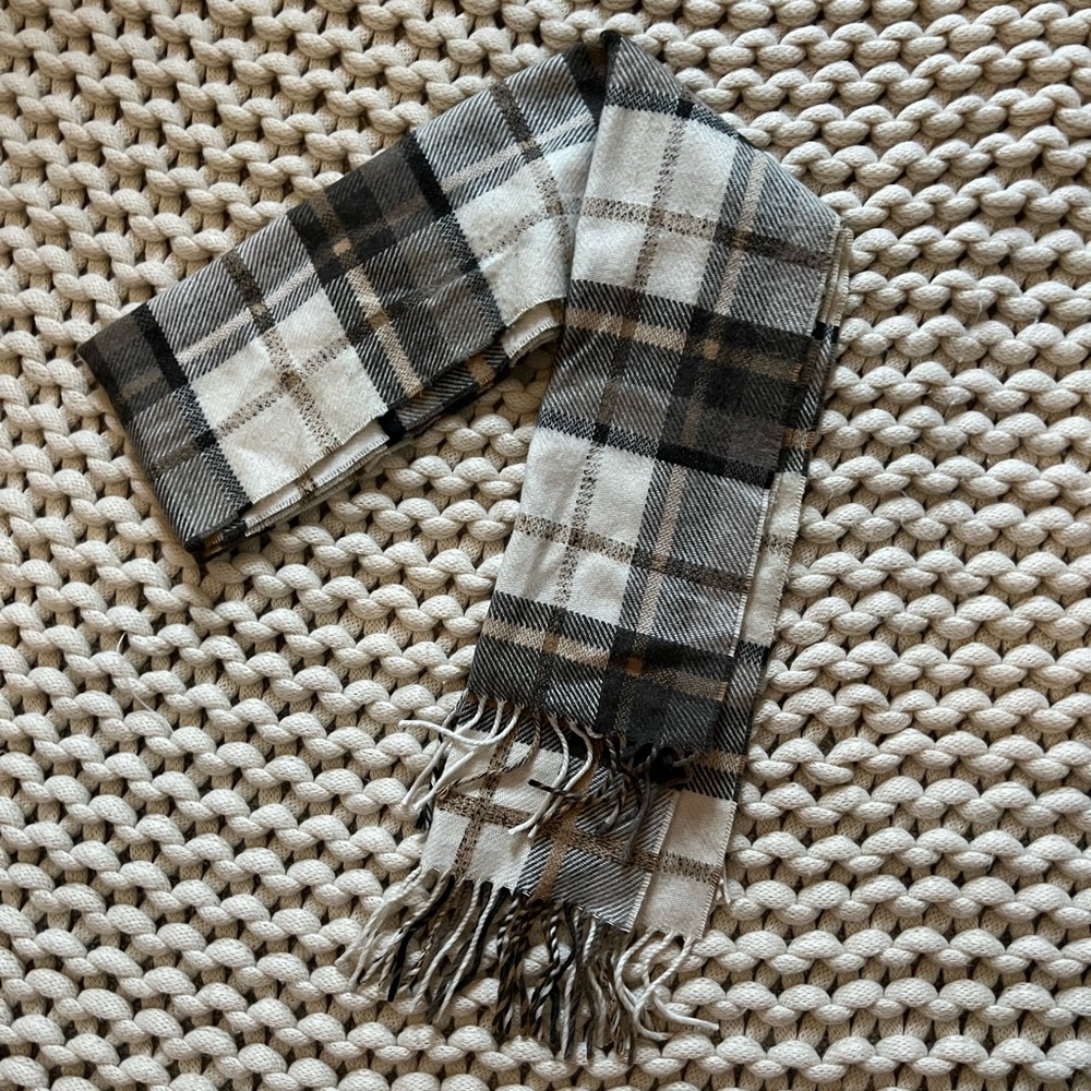 V. Fraas Cashmink scarf in tans browns and cream